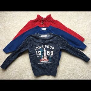 Lot of 3 sweaters size 2-4. H&M and Cat&Jack.